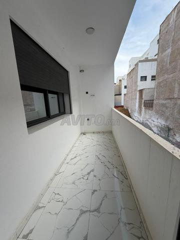 ستوديو جميل وجديد للإيجار روش نوار الدار البيضاء - 2