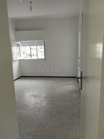 شقة كبيرة مشمسة للإيجار في أكدال - 2