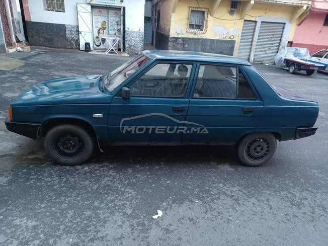 renault r9