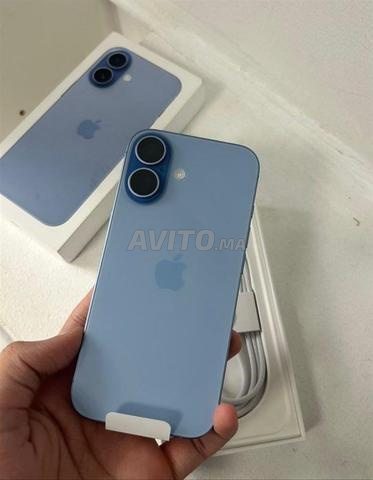 ايفون 17 عادي جديد 256 جيجابايت أزرق / lbi3 ma7al