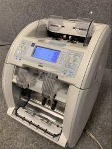 عدادة أوراق نقدية احترافية