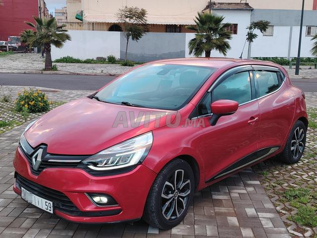 رونو كليو 4 بنزين إنتنس فرنسا