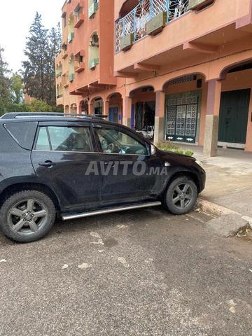 Toyota RAV4 Modèle 2007 propre, moteur neuf, pneus - 2