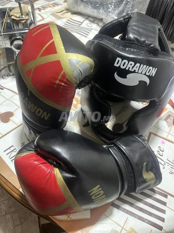 قفازات ملاكمة مع خوذة واقية - حالة جيدة - 2