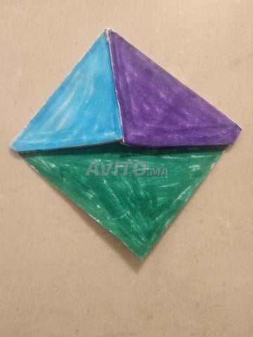 Dessins abstraits aux feutres par enfant de 7 ans - 2