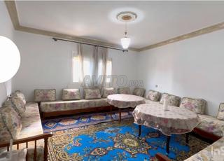 صالونات للبيع بسبب الانتقال