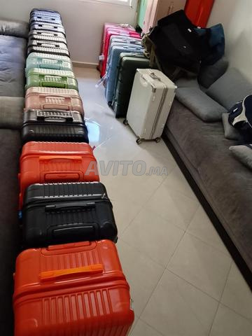 حقيبة سفر محمولة 25/30 ألف