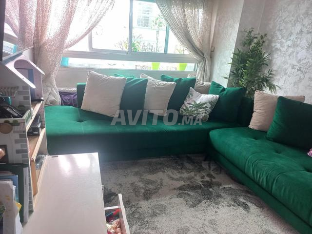 صالون على شكل حرف L للبيع