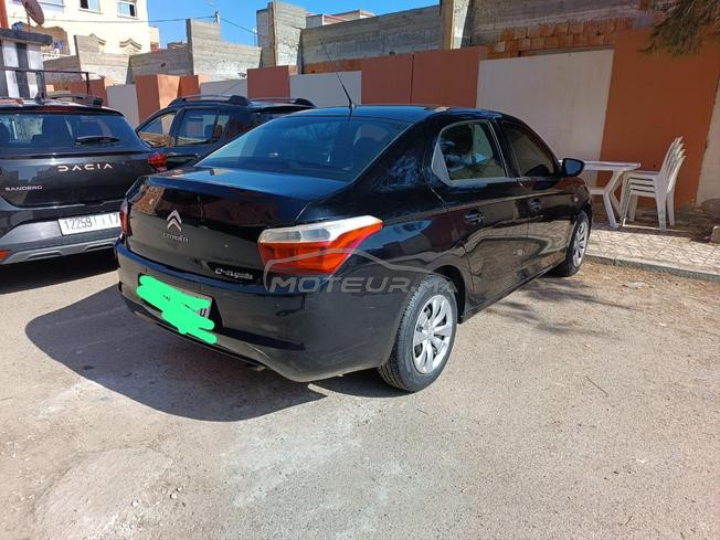 سيارة للبيع