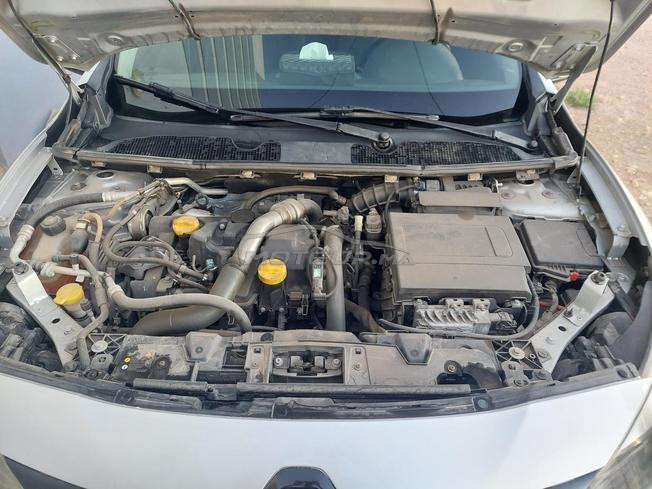 Renault fluence 2016