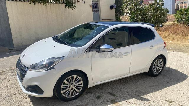 Peugeot 208. Modèle 20119