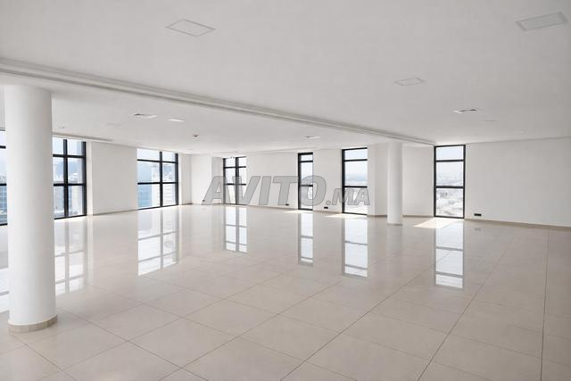 مكتب 84 متر مربع رقم 95 للإيجار 7 شارع عبد المومن، الدار البيضاء