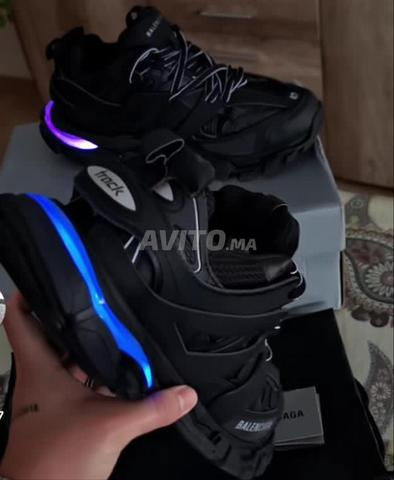 balenciaga track led