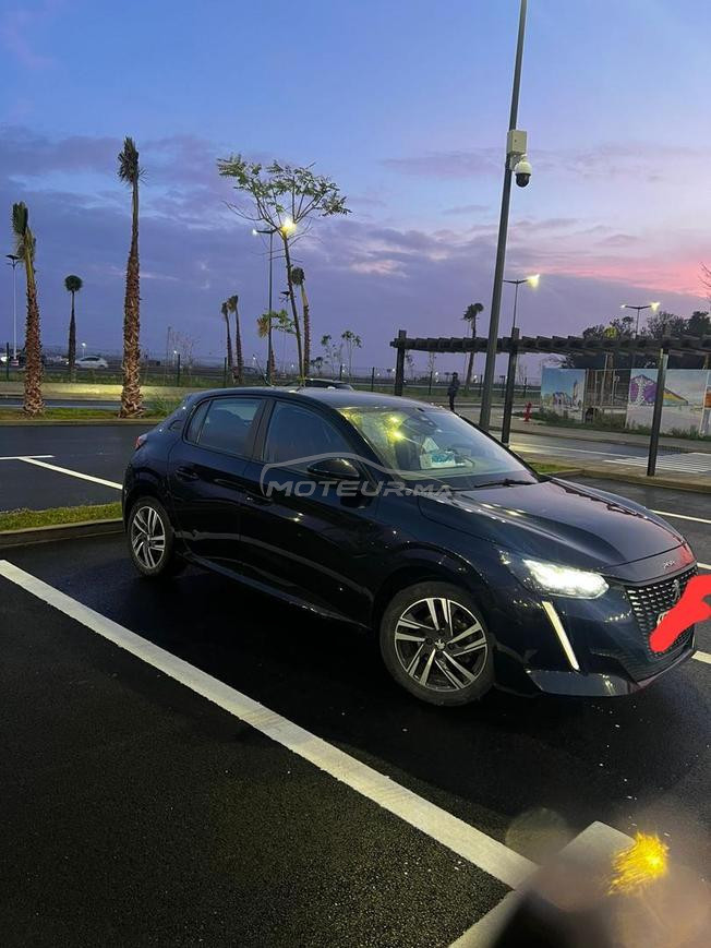 Peugeot 208 Diesel Manuelle 2023 à Kénitra
