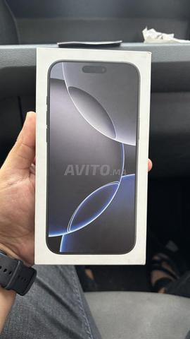 iPhone 16 Pro Max - 512GB - Black Titanium