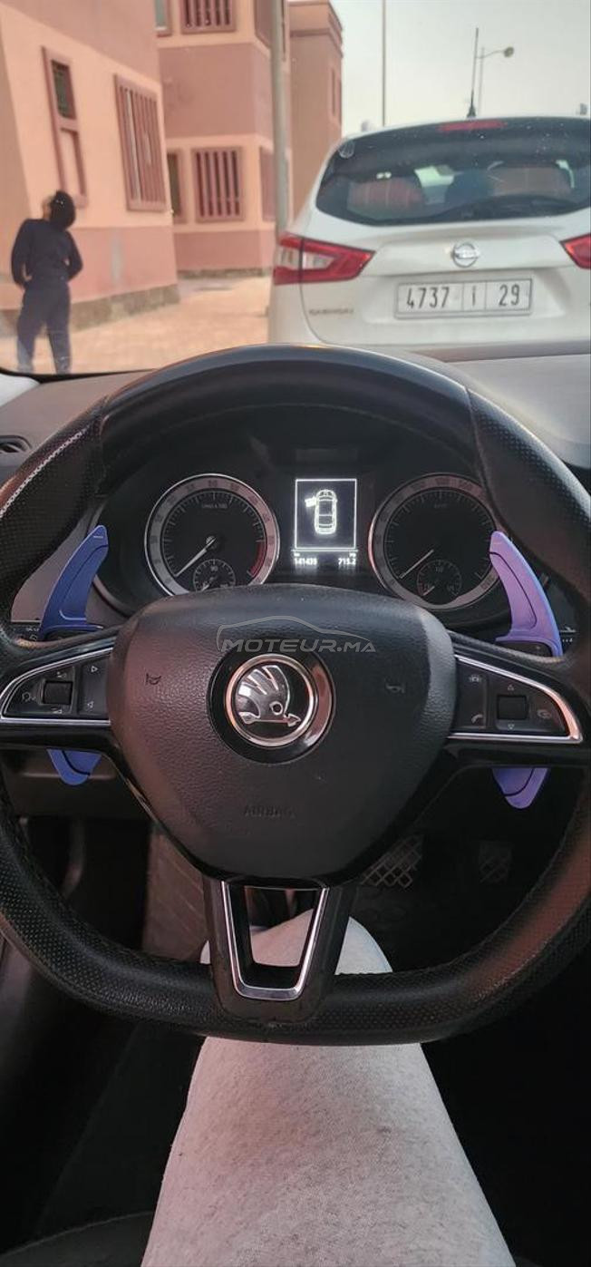voiture en excellent état 