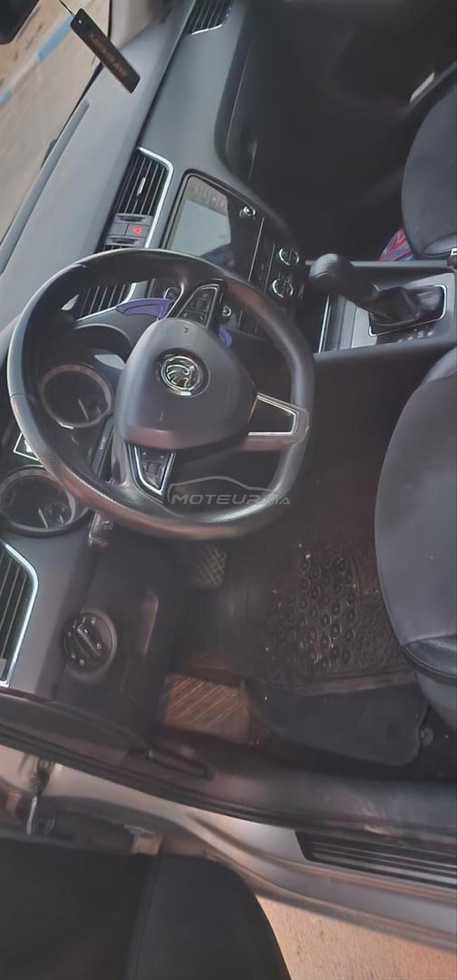 voiture en excellent état 