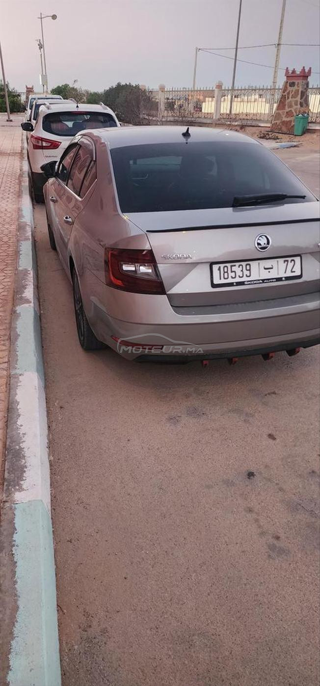voiture en excellent état 