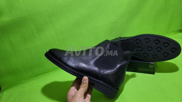 أحذية رجالية جلد صناعة إيطالية مقاس 44.43