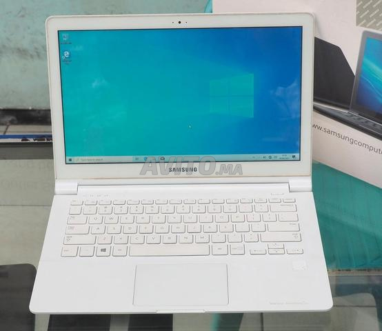 Samsung Slime Disc 256 SSD Écran 13