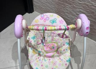 Une balancelle pour bébé