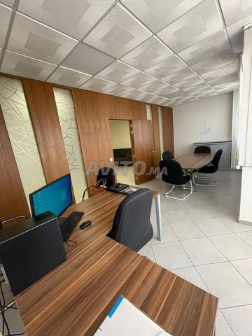 مكتب جديد للبيع