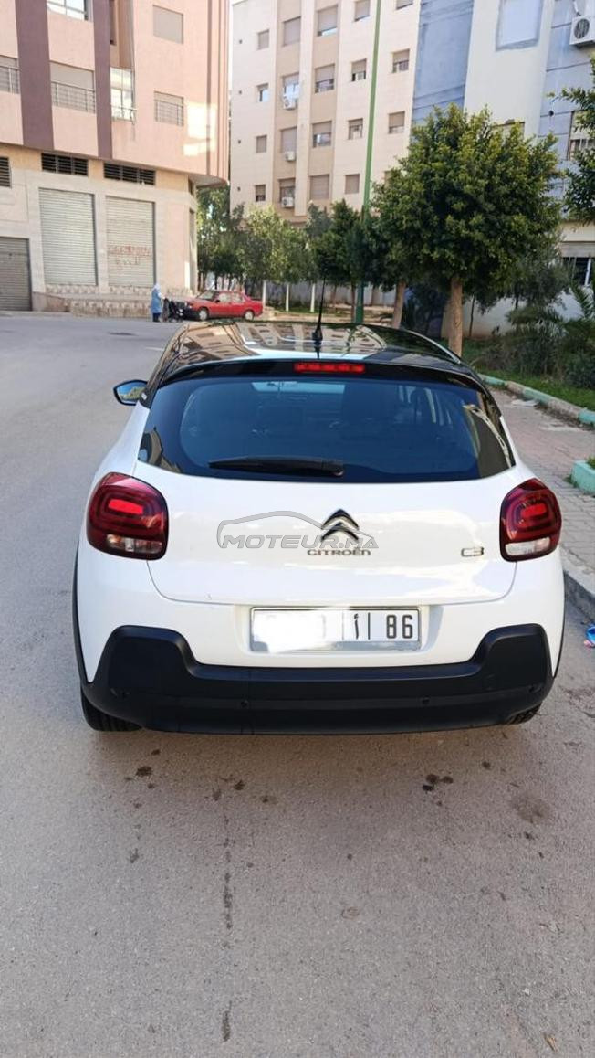 cetroen C3 modèle 2023 premier Main 
