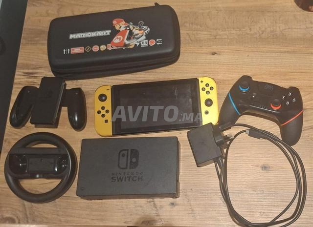 بيع جهاز سويتش وملحقات أخرى