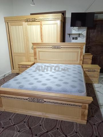 غرفة نوم كاملة للبيع خشب ممتاز