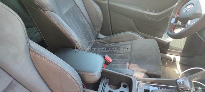 Skoda karoq   2* main 8 cheveux.