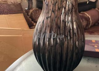 مزهرية زينة من الزجاج المنفوخ باللونين الأسود والموف