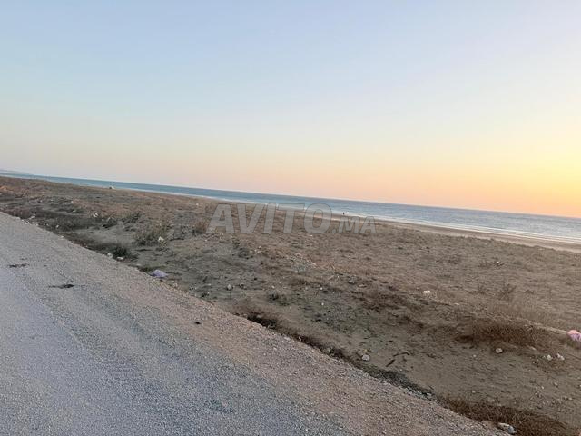 TERRAIN TOURISTIQUE LES PIEDS DANS L’EAU A ASILAH