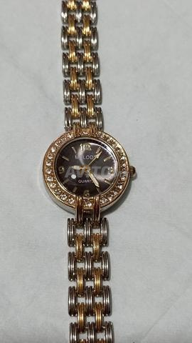 ساعة نسائية