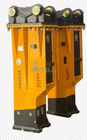 سووسان مطارق