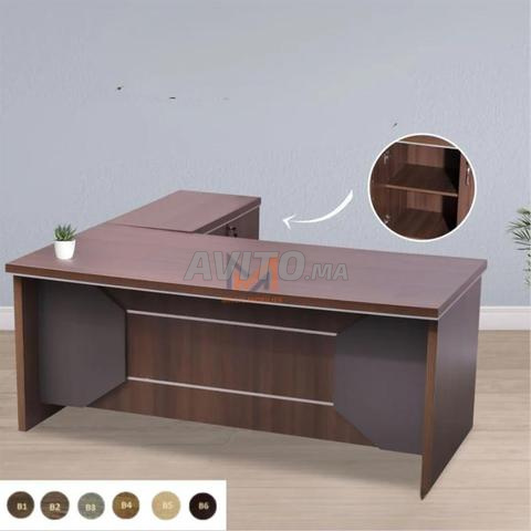 مكتب BANAO مع وحدة إرجاع