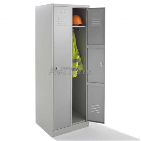 خزانة ملابس معدنية في طنجة