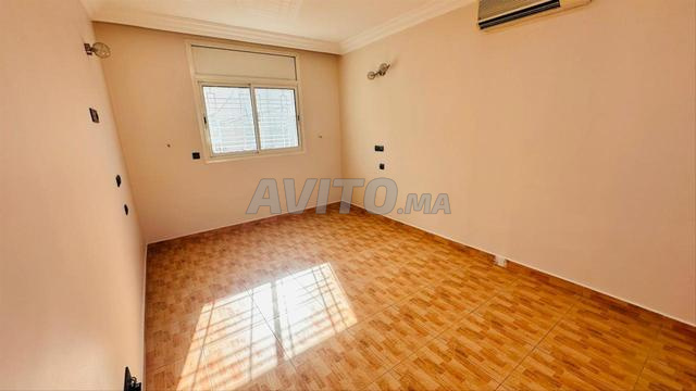 فيلا للبيع في حي الرياض - 370 متر مربع