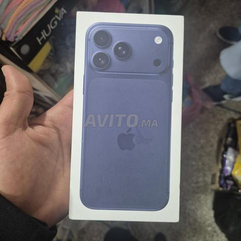 ايفون 17 برو ماكس أزرق بطاقة SIM 256G