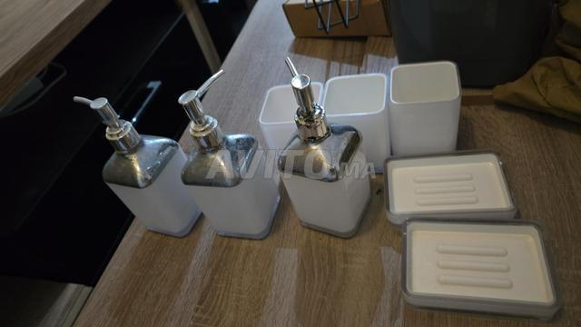 مجموعة من 3 موزعات صابون للحمام