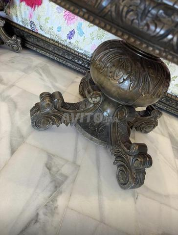 صالون للبيع