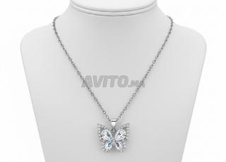 قلادة فراشة