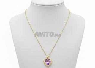 قلادة قلب ذهبي