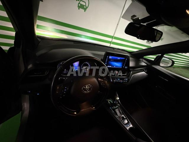 تويوتا C-HR هايبرد أوتوماتيك 2017 في الدار البيضاء