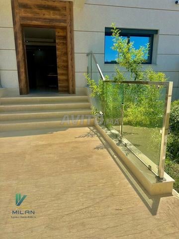 فيلا فاخرة مفروشة للبيع مالاباطا