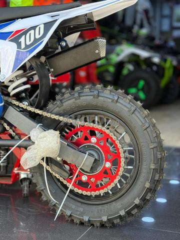 دراجة نارية صغيرة كروس 60CC أوتوماتيكية تعمل بالبنزين 4T