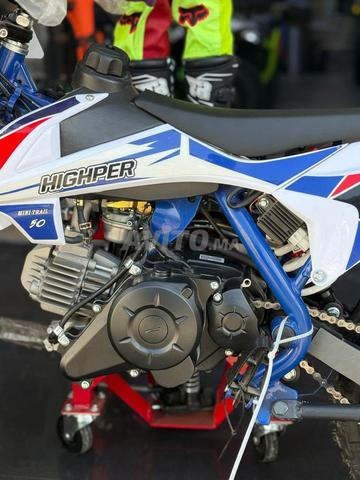 دراجة نارية صغيرة كروس 60CC أوتوماتيكية تعمل بالبنزين 4T