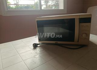 Micro-ondes en très bon état