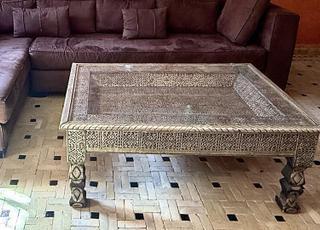 طاولة حرفية للبيع