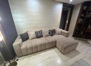 كنبة زاوية بحالة جيدة جدا