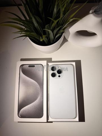 ايفون 15 برو ماكس 256 جيجابايت